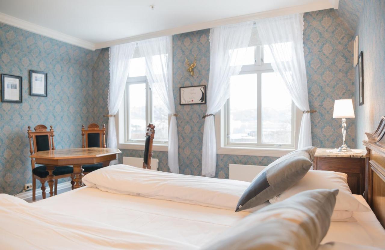 Gloppen Hotell - By Classic Norway Hotels Sandane Exteriör bild